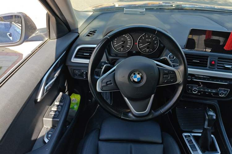 Used BMW 1 Series 2017 120i Design Package Model Steering Wheel