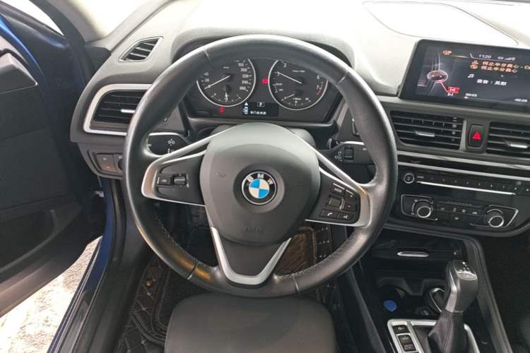 Used BMW 1 Series 2017 118i Sport Edition Steering Wheel