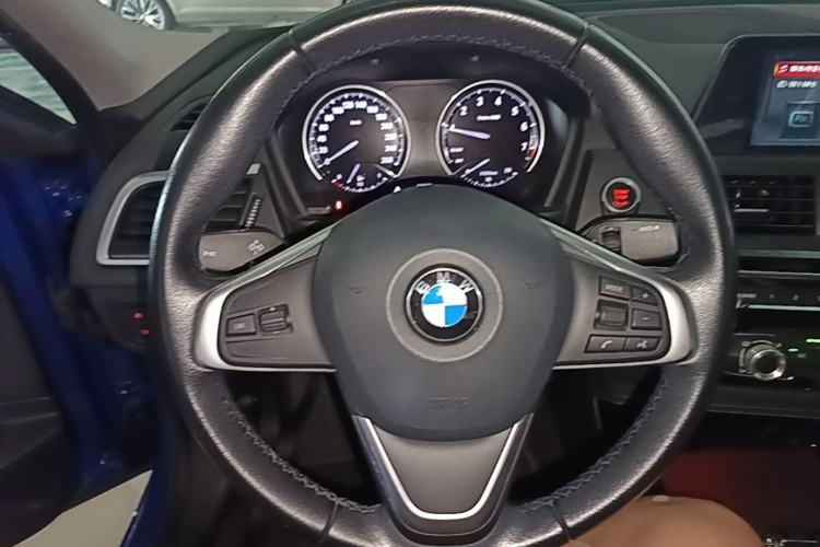Used BMW 1 Series 2017 118i Sport Edition Steering Wheel