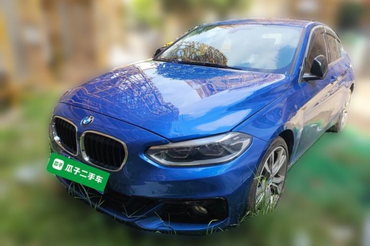 Used BMW 1 Series 2017 120i Design Package Model Guazi used car, China used car export, Used car for sale, Used BMW cars, Cheapest cars for sale