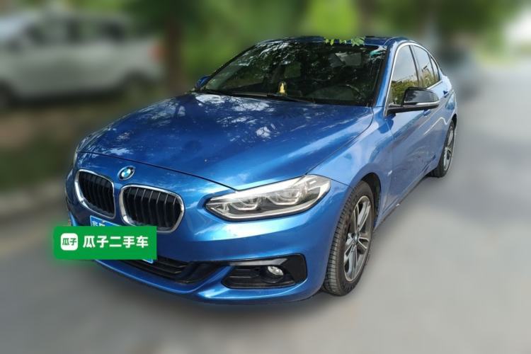Used BMW 1 Series 2017 118i Sport Edition Guazi used car, China used car export, Used car for sale, Used BMW cars, Cheapest cars for sale