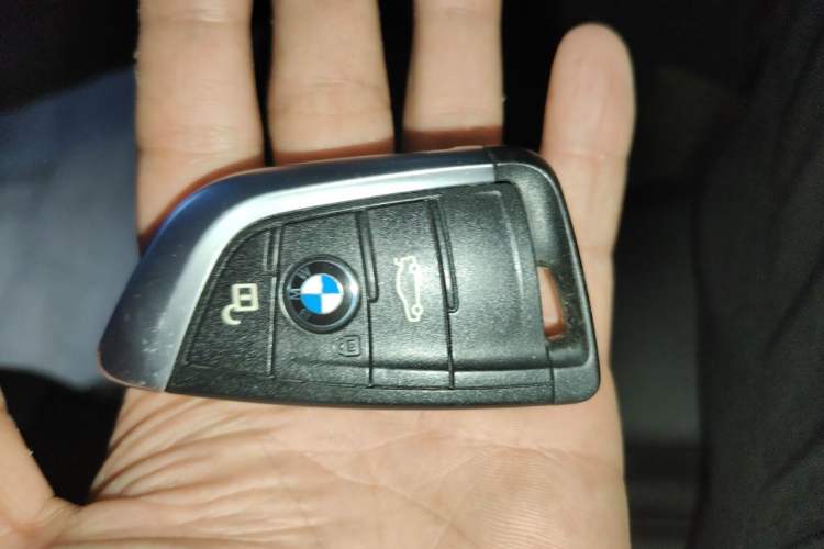 Used BMW 1 Series 2017 118i Sport Edition Vehicle Key