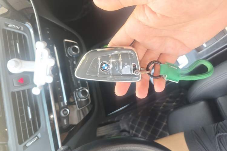 Used BMW 1 Series 2017 118i Sport Edition Vehicle Key