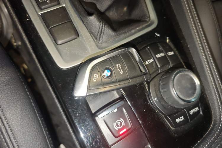 Used BMW 1 Series 2017 118i Sport Edition Vehicle Key