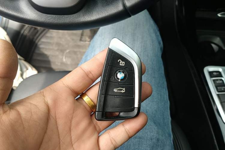 Used BMW 1 Series 2017 118i Sport Edition Vehicle Key
