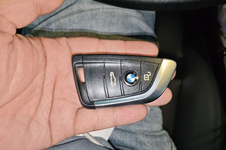 Used BMW 1 Series 2017 118i Sport Edition Vehicle Key