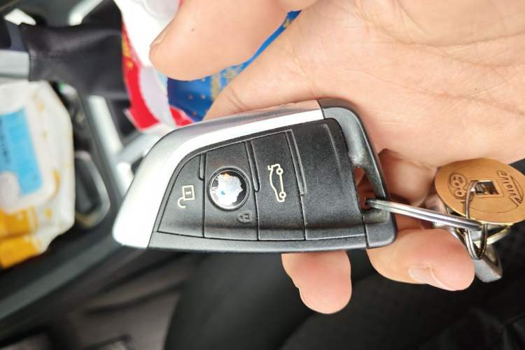 Used BMW 1 Series 2017 118i Fashion Model Vehicle Key