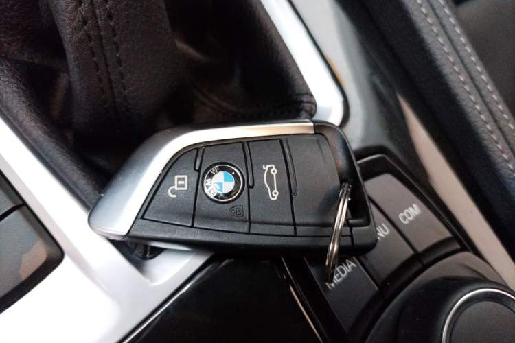 Used BMW 1 Series 2017 118i Sport Edition Vehicle Key