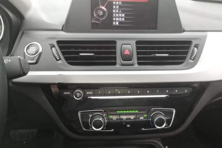 Used BMW 1 Series 2017 118i Fashion Model Audio And AC Panel