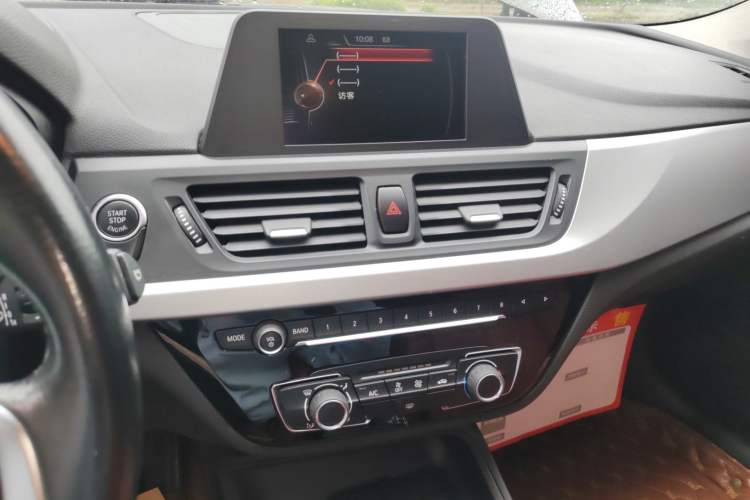 Used BMW 1 Series 2017 118i Fashion Model Audio And AC Panel