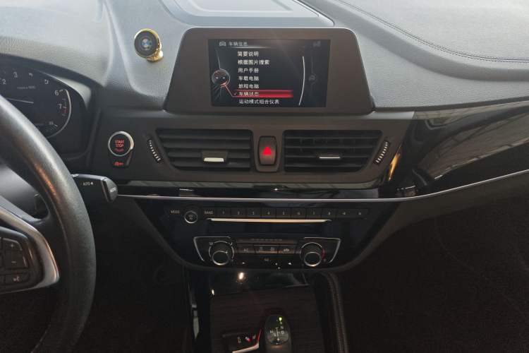 Used BMW 1 Series 2017 118i Sport Edition Audio And AC Panel