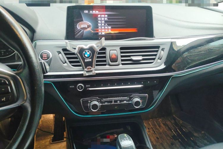 Used BMW 1 Series 2017 118i Sport Edition Audio And AC Panel