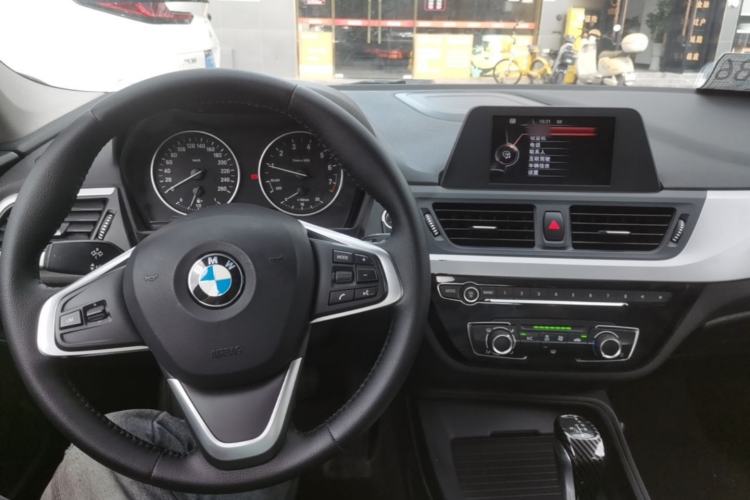 Used BMW 1 Series 2017 118i Fashion Model Center Console