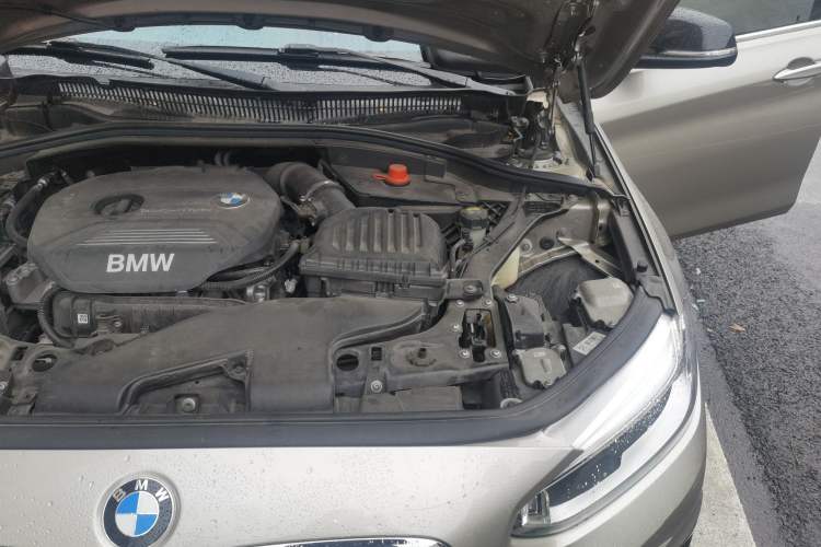 Used BMW 1 Series 2017 118i Design Package Model Engine Bay Left
