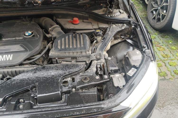 Used BMW 1 Series 2017 118i Sport Edition Engine Bay Left