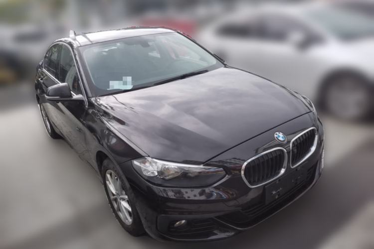 Used BMW 1 Series 2017 118i Fashion Model Front Right 45 Deg
