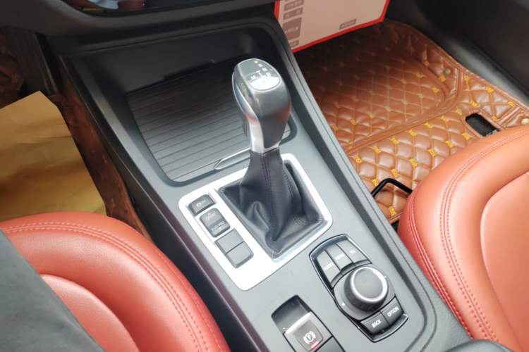 Used BMW 1 Series 2017 118i Fashion Model Gear Lever