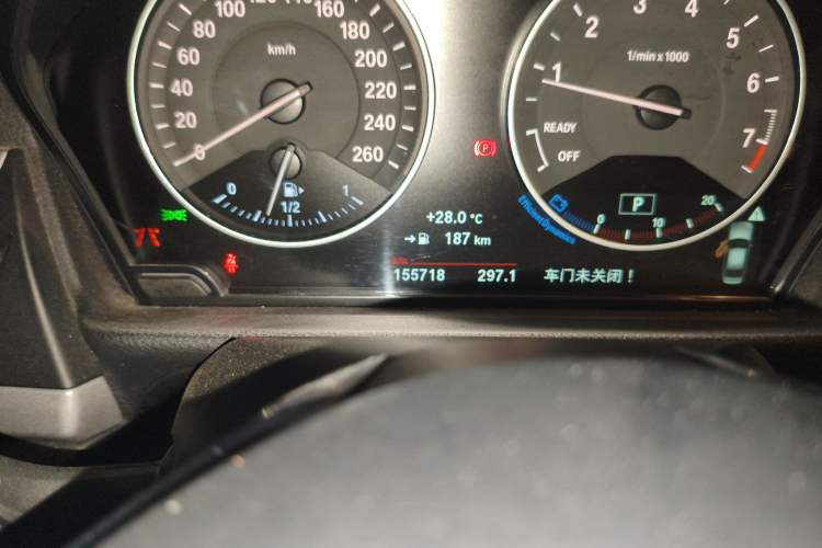 Used BMW 1 Series 2017 120i Design Package Model Odometer Close Up