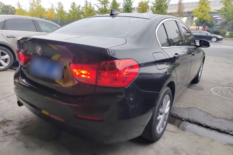 Used BMW 1 Series 2017 118i Fashion Model Rear Right 45 Deg