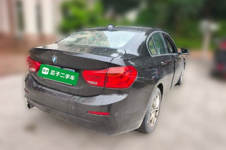 Used BMW 1 Series 2017 118i Fashion Model Rear Right 45 Deg