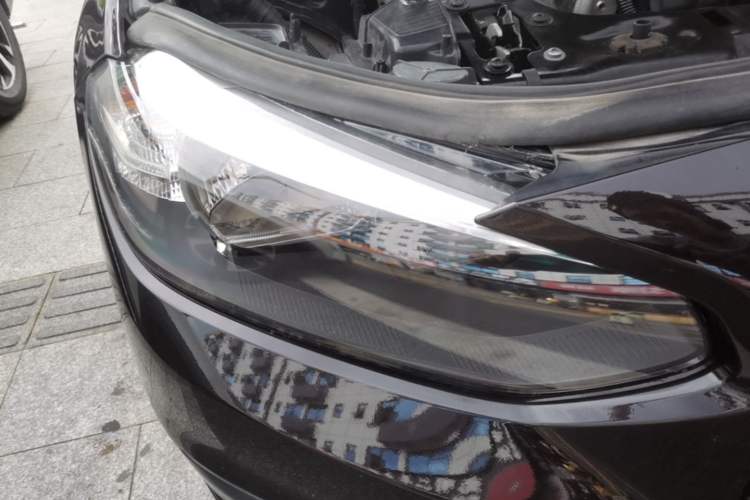 Used BMW 1 Series 2017 118i Fashion Model Right Front Headlight