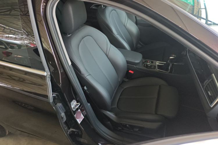 Used BMW 1 Series 2017 118i Sport Edition Right Front Seat