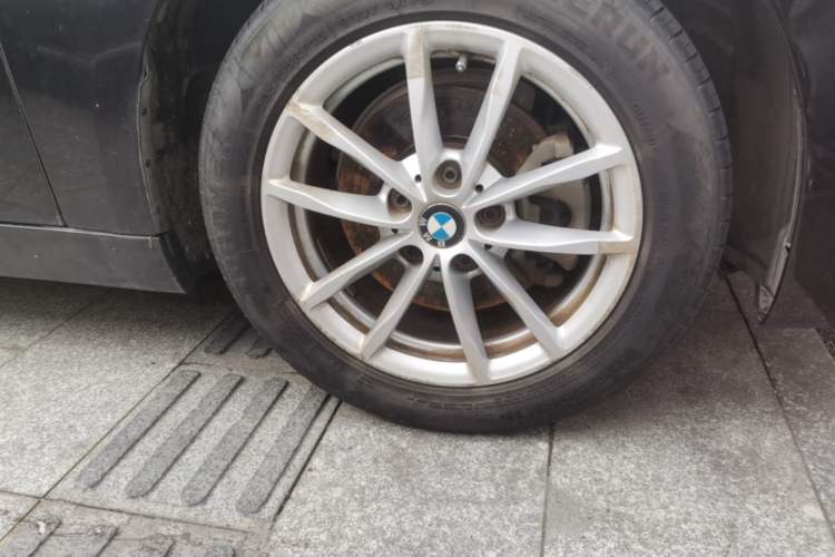 Used BMW 1 Series 2017 118i Fashion Model Right Front Wheel Hub
