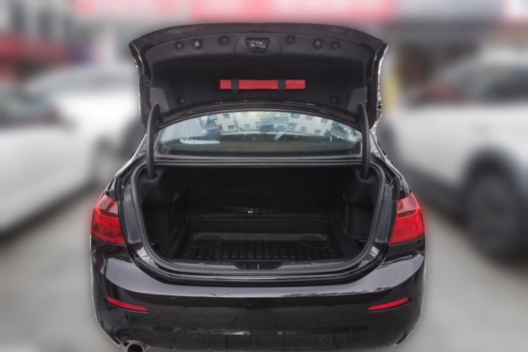 Used BMW 1 Series 2017 118i Fashion Model Trunk