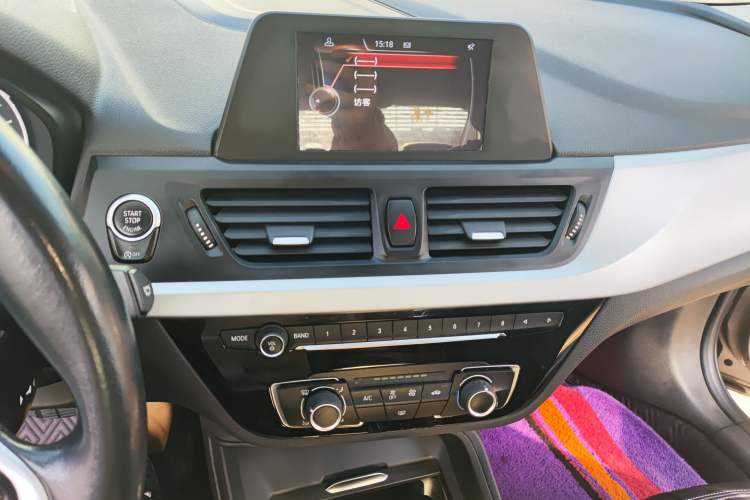 Used BMW 1 Series 2017 118i Fashion Model Audio And AC Panel
