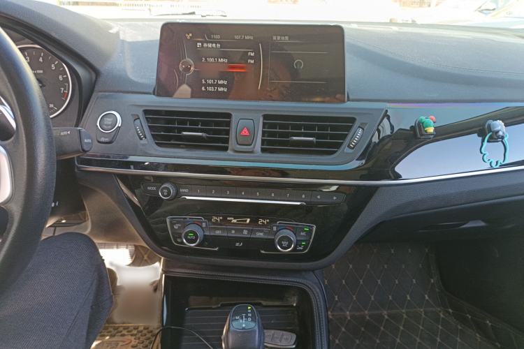 Used BMW 1 Series 2017 120i Design Package Model Audio And AC Panel