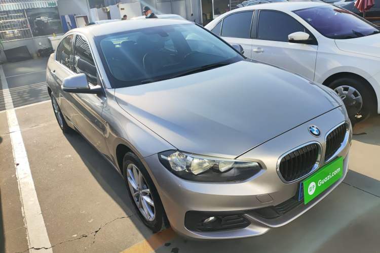 Used BMW 1 Series 2017 118i Fashion Model Exterior 2