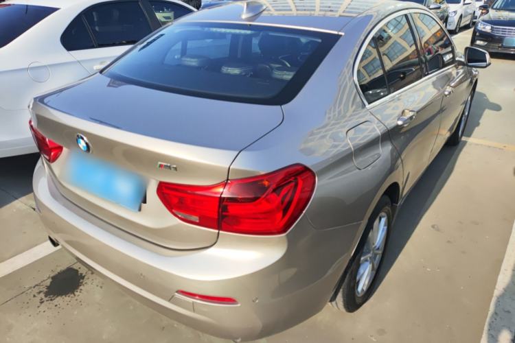 Used BMW 1 Series 2017 118i Fashion Model Exterior 5