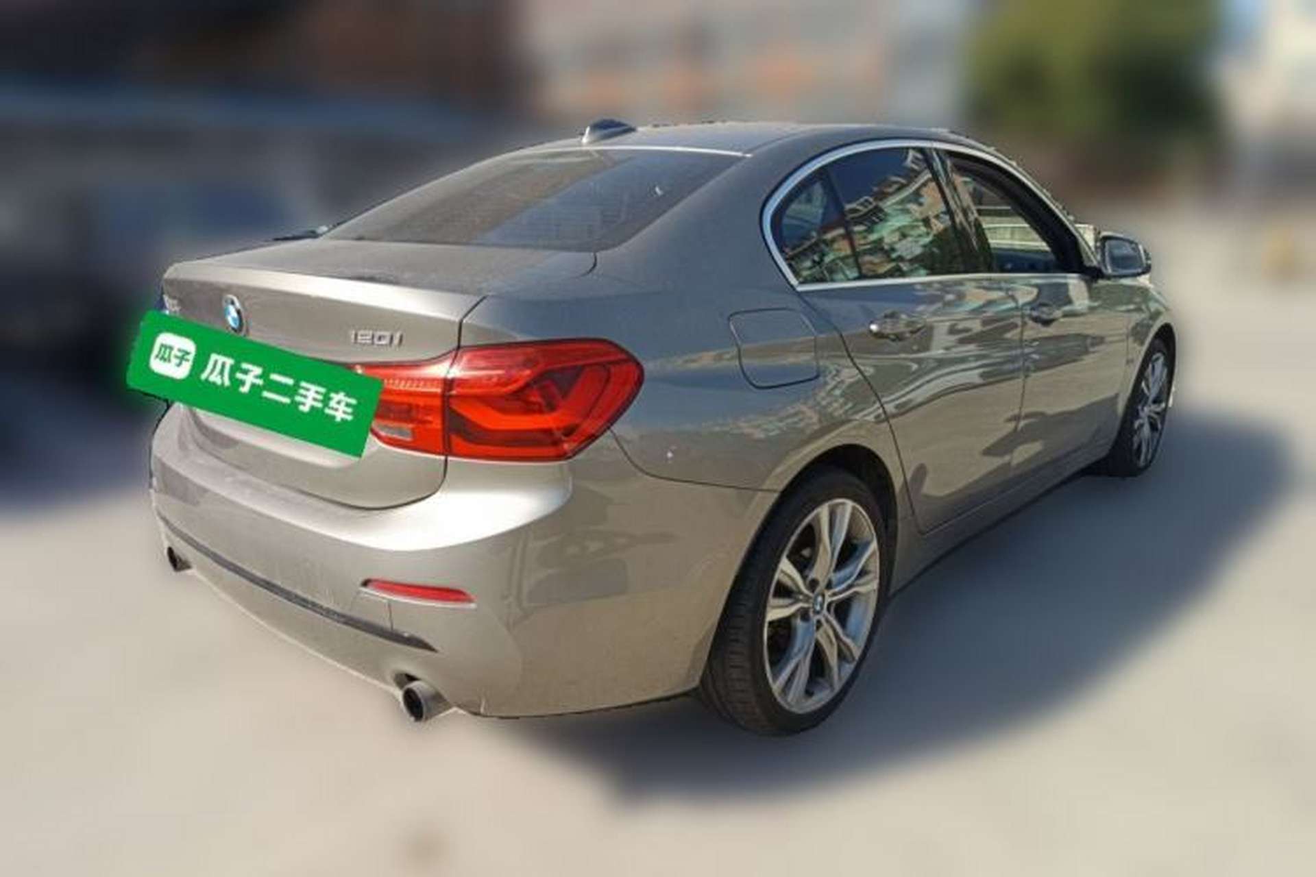 Used BMW 1 Series 2017 120i Design Package Model Exterior 5