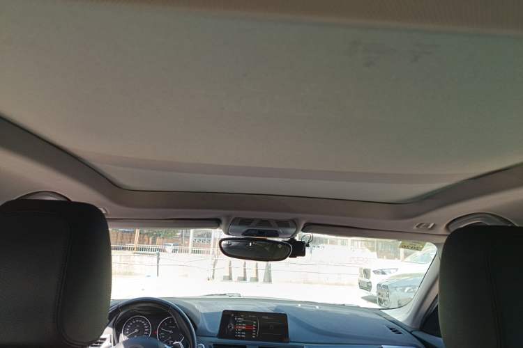Used BMW 1 Series 2017 120i Design Package Model Headliner