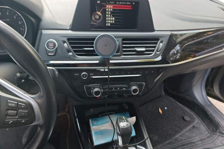 Used BMW 1 Series 2017 118i Sport Edition Audio And AC Panel