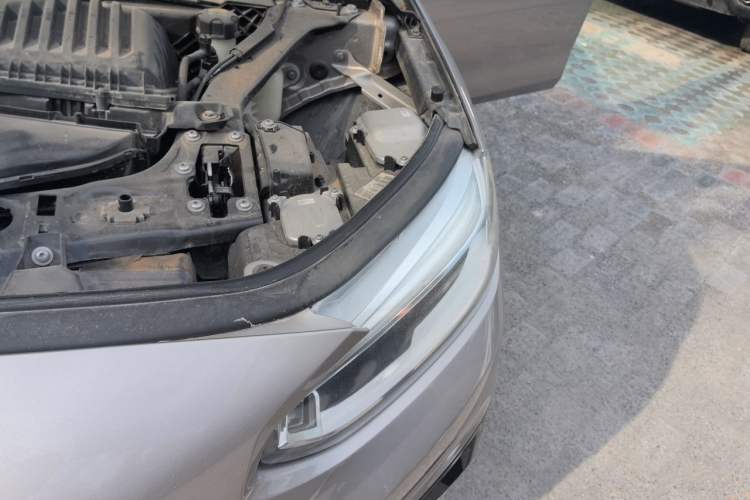 Used BMW 1 Series 2017 118i Sport Edition Engine Bay Left