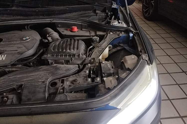 Used BMW 1 Series 2017 118i Sport Edition Engine Bay Left