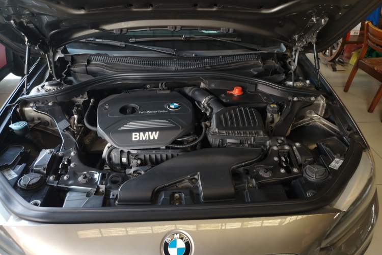 Used BMW 1 Series 2017 118i Fashion Model Engine Bay
