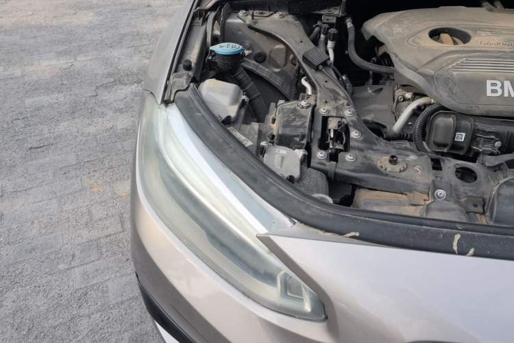 Used BMW 1 Series 2017 118i Sport Edition Engine Bay Right
