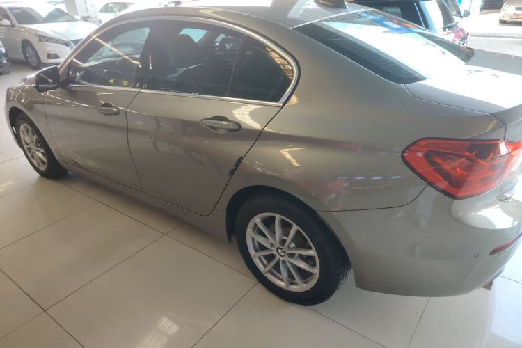 Used BMW 1 Series 2017 118i Fashion Model Exterior 3