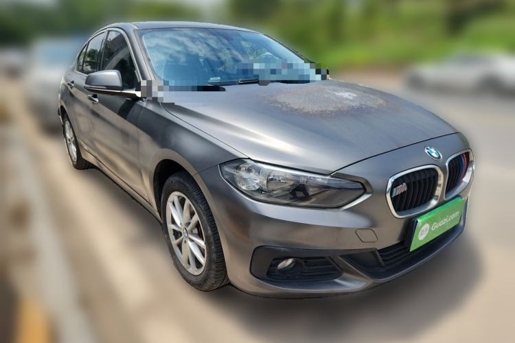 Used BMW 1 Series 2017 118i Fashion Model Front Right 45 Deg