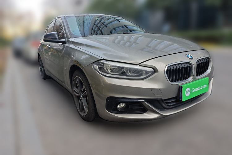 Used BMW 1 Series 2017 118i Sport Edition Front Right 45 Deg