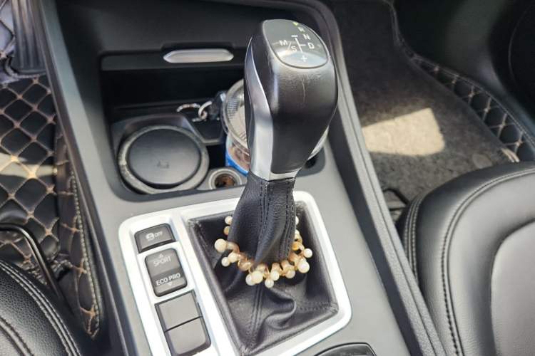 Used BMW 1 Series 2017 118i Fashion Model Gear Lever