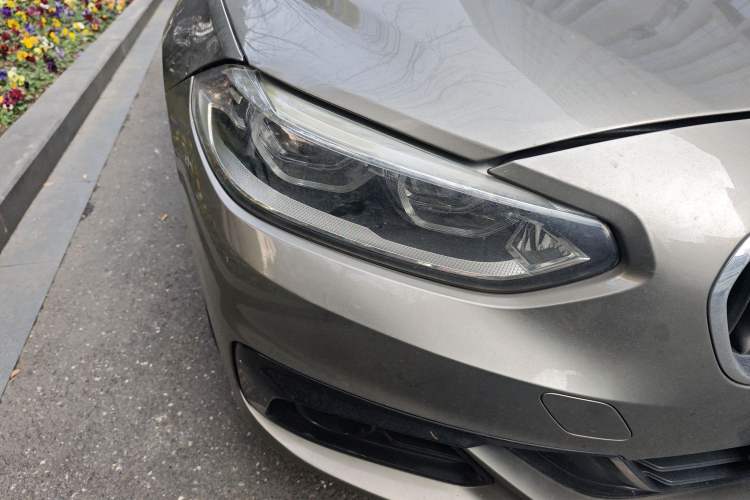 Used BMW 1 Series 2017 118i Sport Edition Right Front Headlight