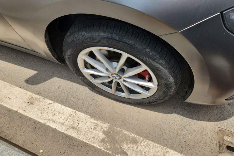 Used BMW 1 Series 2017 118i Fashion Model Right Front Wheel Hub