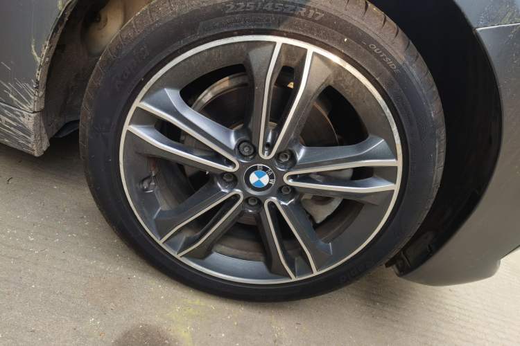 Used BMW 1 Series 2017 118i Sport Edition Right Front Wheel Hub