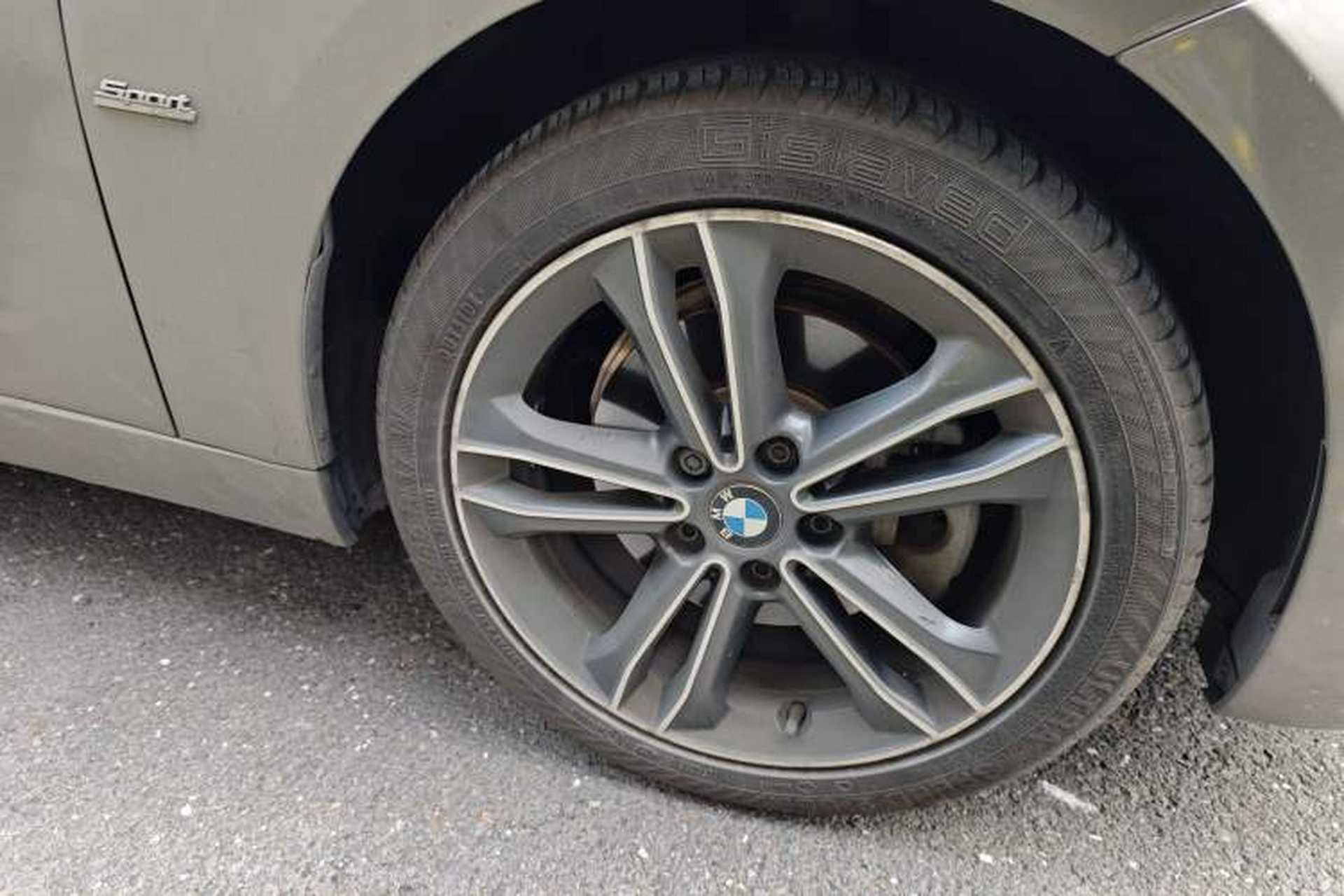 Used BMW 1 Series 2017 118i Sport Edition Right Front Wheel Hub