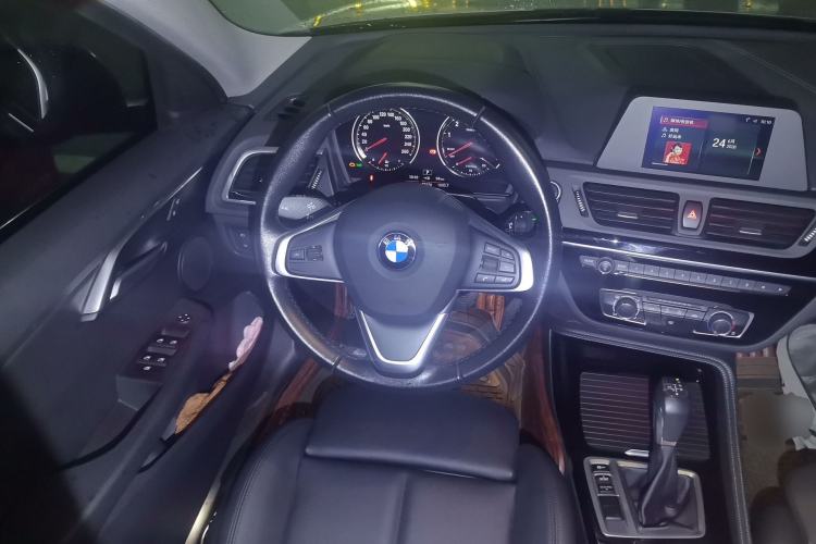 Used BMW 1 Series 2017 118i Sport Edition Steering Wheel