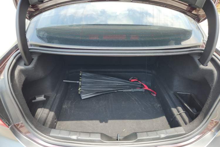 Used BMW 1 Series 2017 118i Fashion Model Trunk