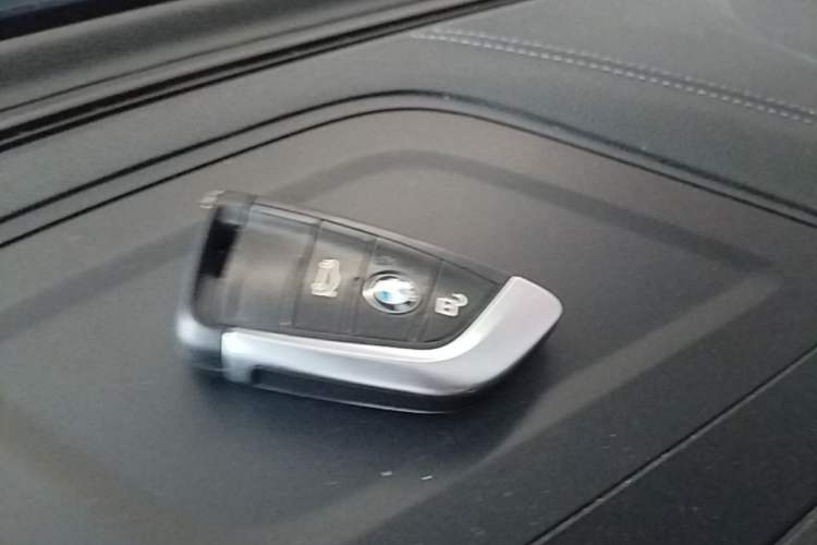 Used BMW 1 Series 2017 118i Sport Edition Vehicle Key
